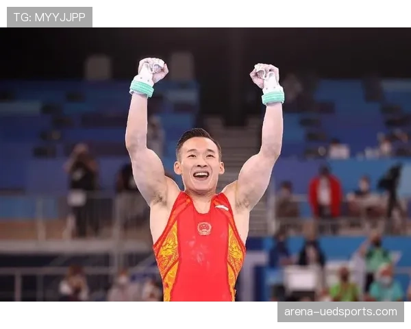 肖若腾这训练强度,一天三练完还啃鸡胸肉,真不怕把自己练没电了? 肖若腾这训练强度,一天三练完还啃鸡胸肉,真不怕把自己练没电了?